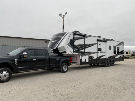 Used 2021 Grand Design Momentum Toy Hauler RV 381MR