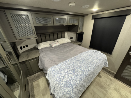 Used 2021 Grand Design Momentum Toy Hauler RV 381MR