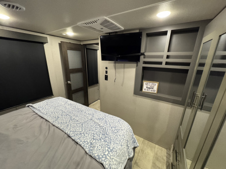 Used 2021 Grand Design Momentum Toy Hauler RV 381MR