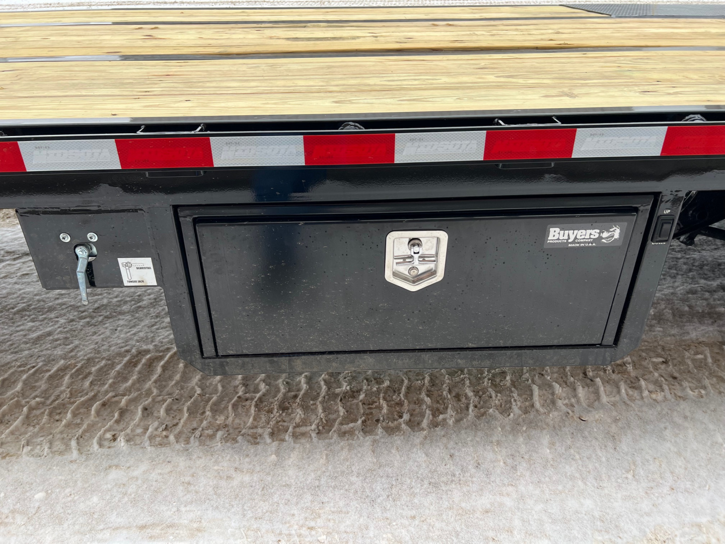 New 2026 Midsota 36' Gooseneck Hydraulic Tail Flatbed Trailer